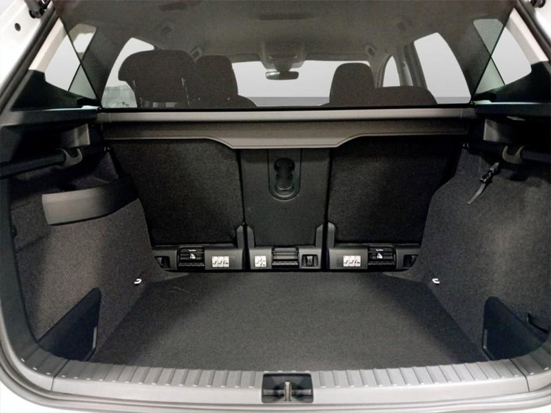 Skoda Karoq nuova a Piacenza (7)
