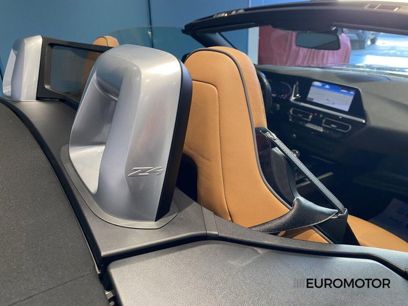 BMW Z4 Cabrio usata a Bari (13)