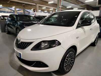 Lancia Ypsilon 1.0 FireFly 5 porte S&amp;S Hybrid Gold Plus del 2024 usata a Cesena