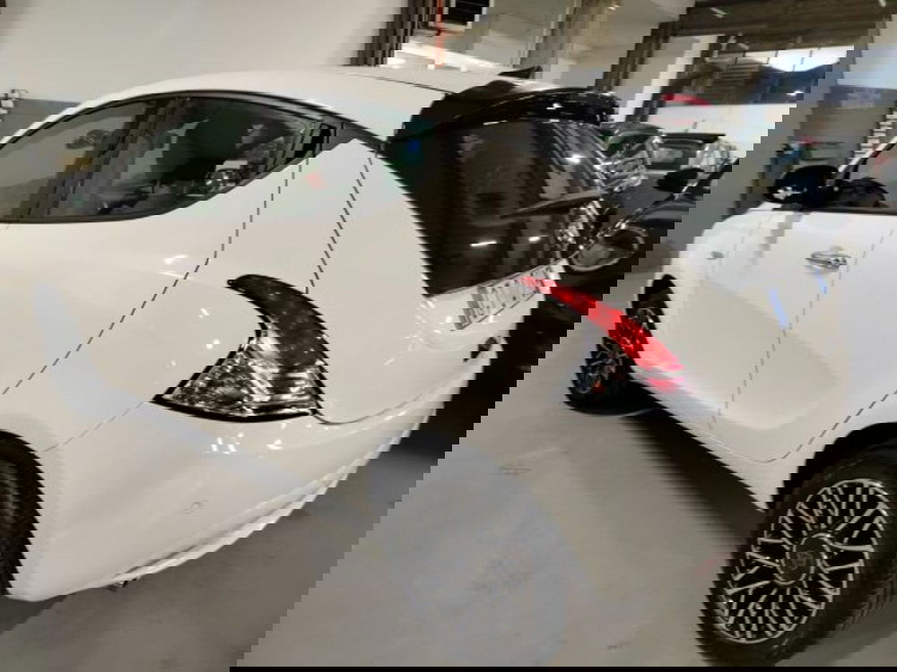 Lancia Ypsilon usata a Forlì-Cesena (10)