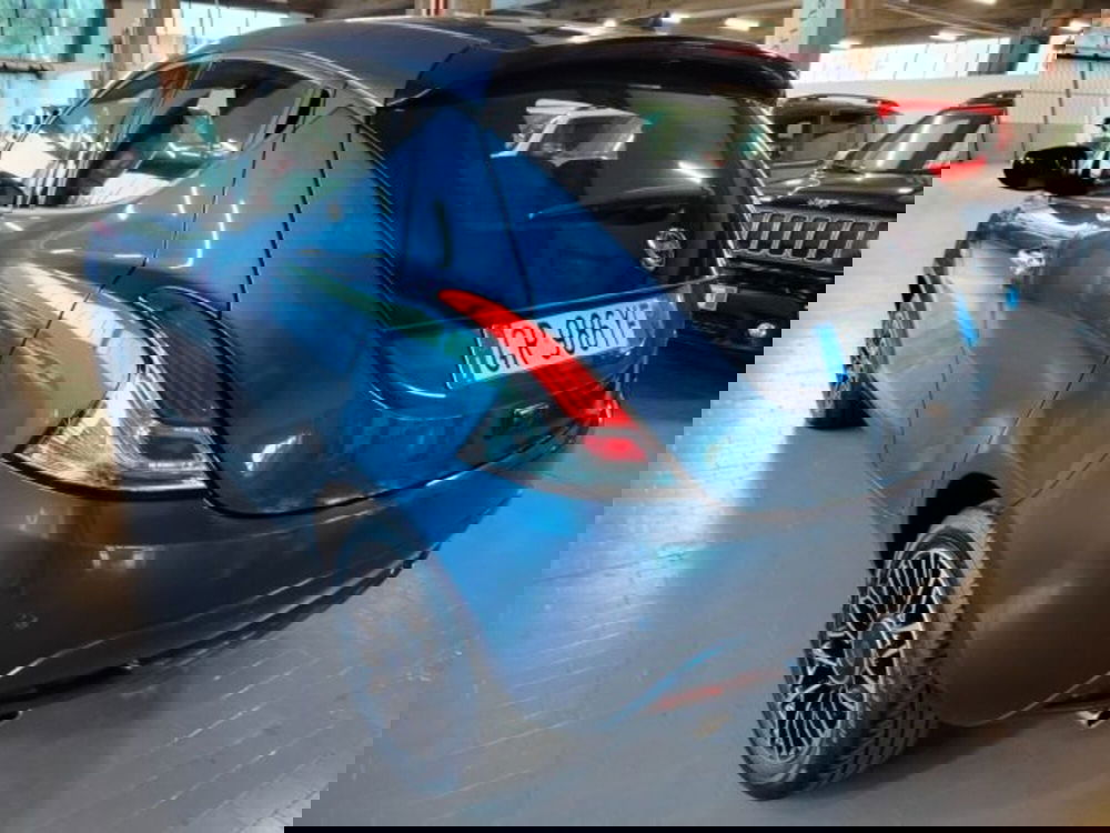 Lancia Ypsilon usata a Forlì-Cesena (8)