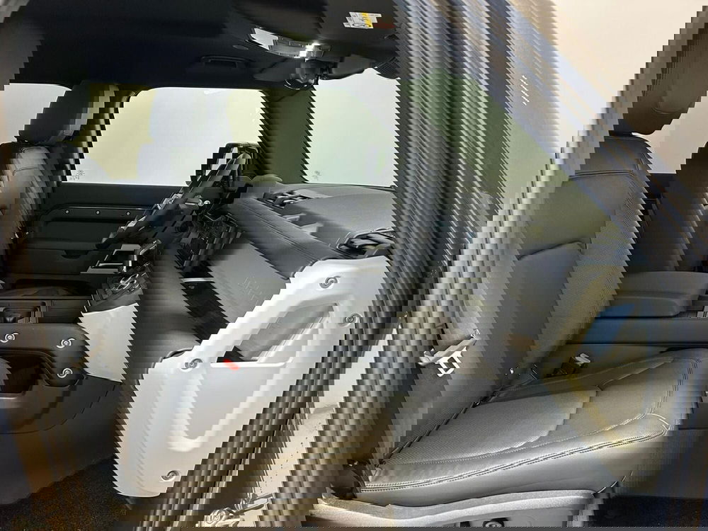 Land Rover Defender usata a Napoli (3)