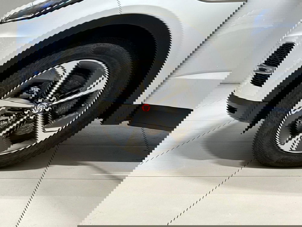 Jaguar E-Pace usata a Napoli (10)