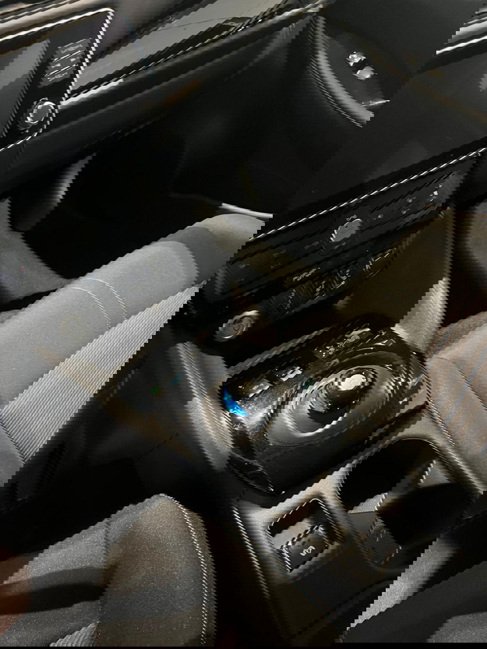 Nissan Leaf nuova a Cagliari (14)