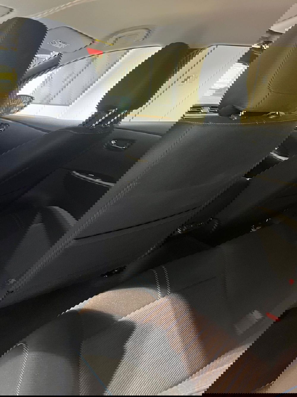 Nissan Leaf nuova a Cagliari (18)