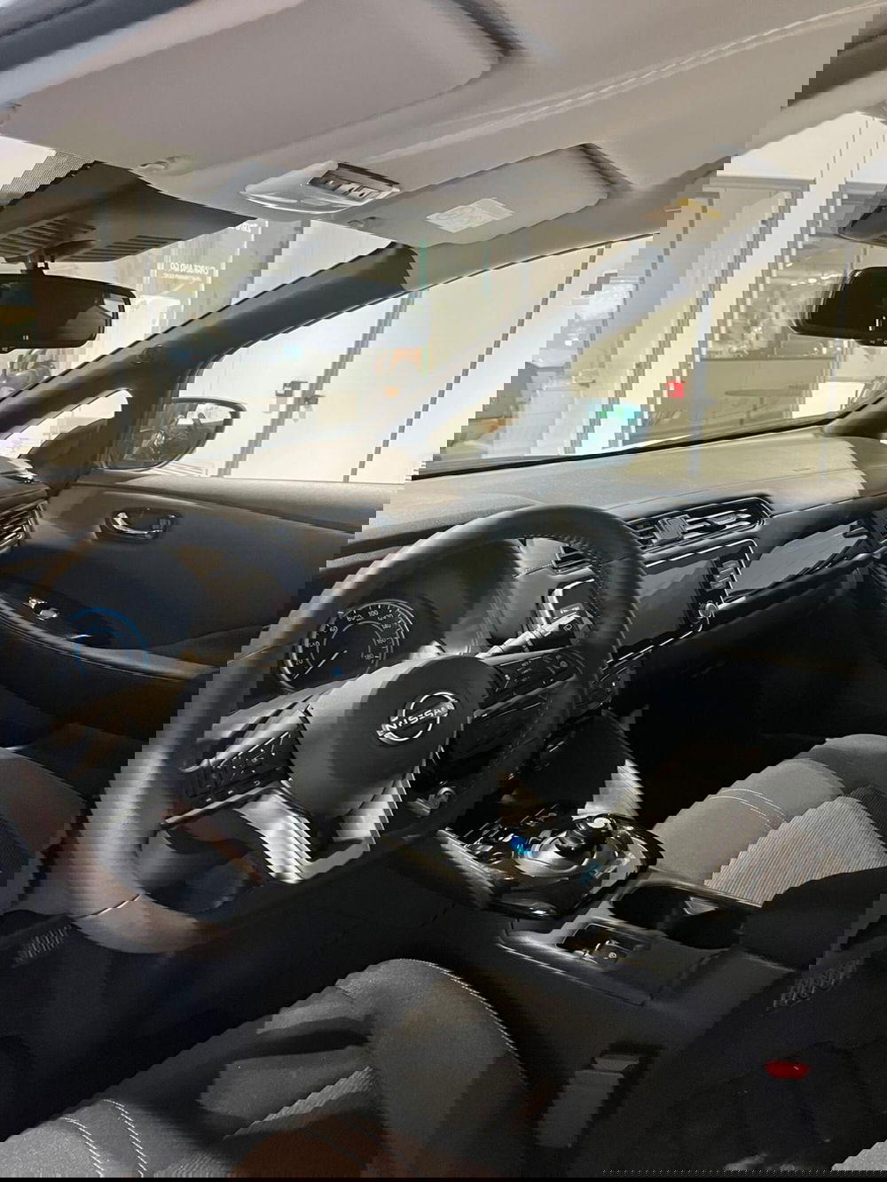 Nissan Leaf nuova a Cagliari (8)