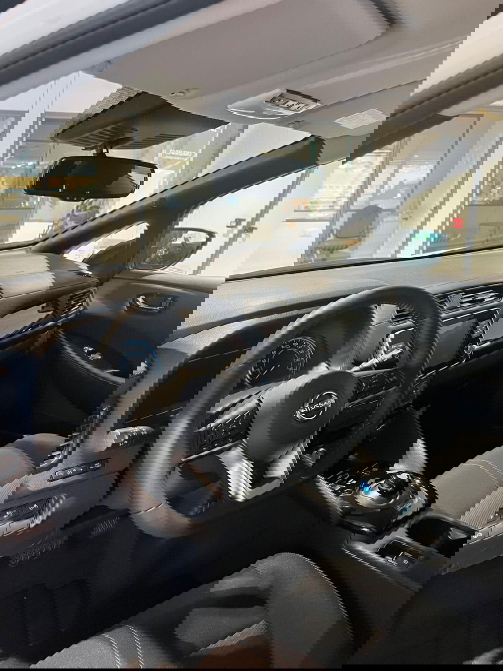 Nissan Leaf nuova a Cagliari (9)