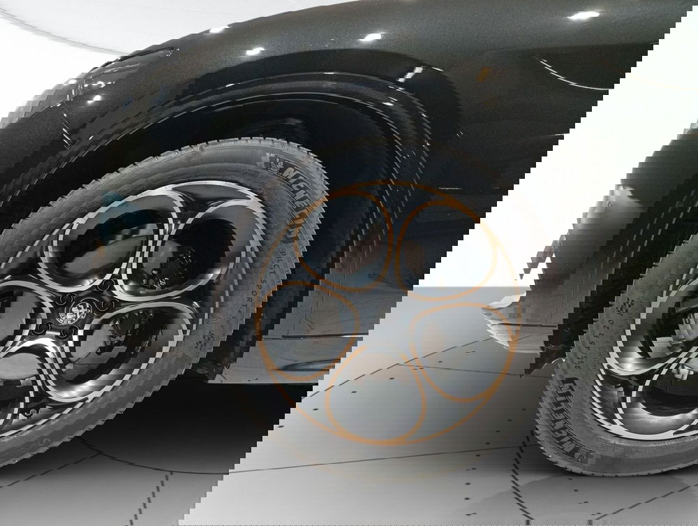 Alfa Romeo Stelvio nuova a Teramo (7)