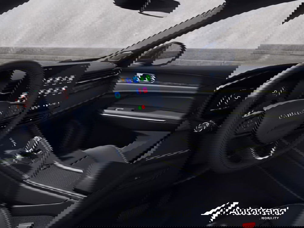 Lynk & Co 01 nuova a Bari (5)