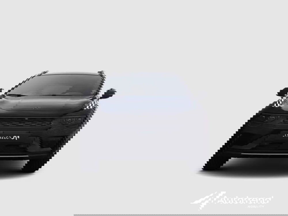 Lynk & Co 01 nuova a Bari (2)