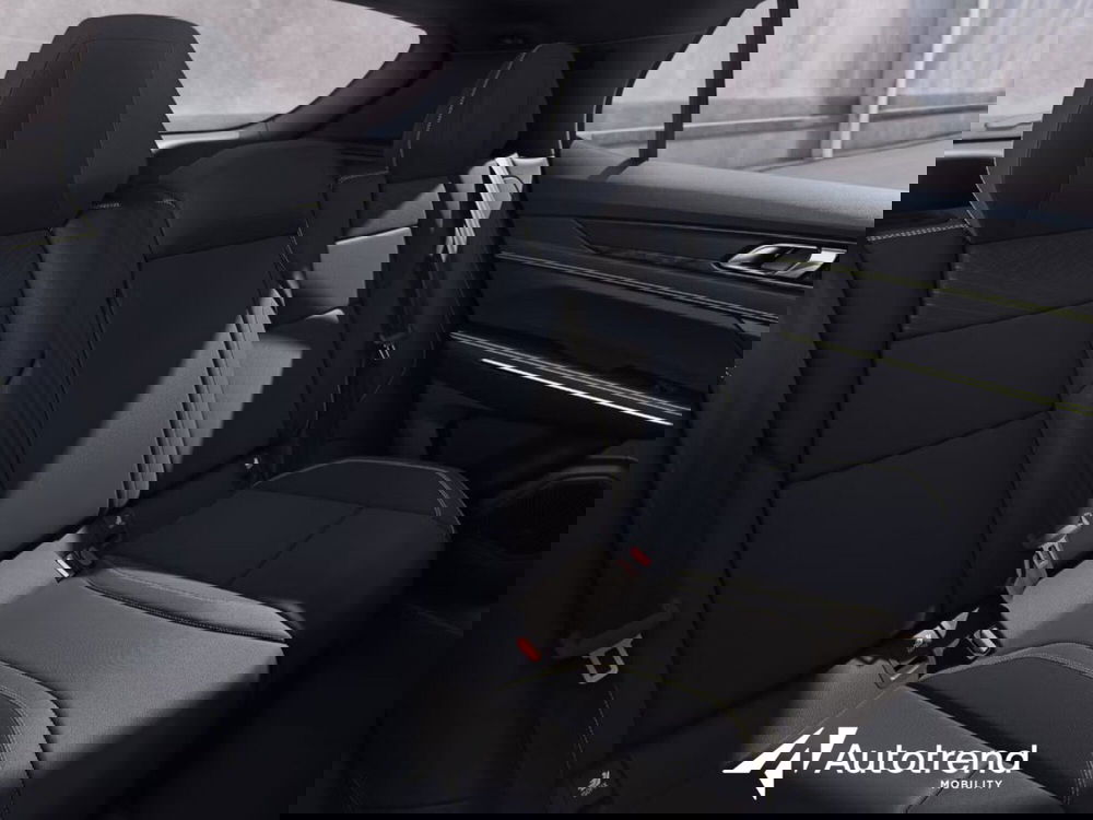 Lynk & Co 01 nuova a Bari (9)