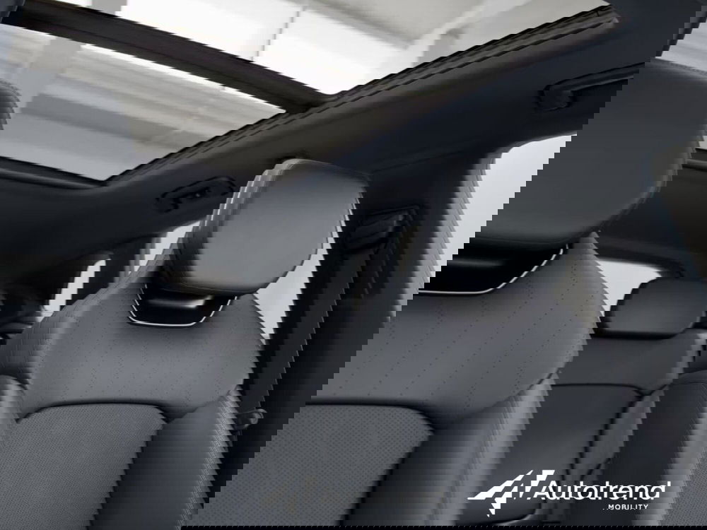 Lynk & Co 08 nuova a Bari (7)