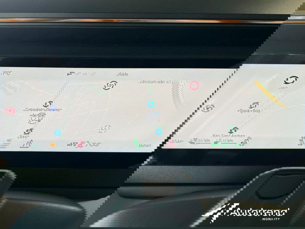 Lynk & Co 08 nuova a Bari (15)