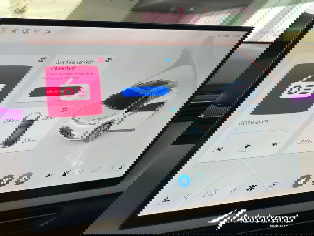 Lynk & Co 08 nuova a Bari (17)