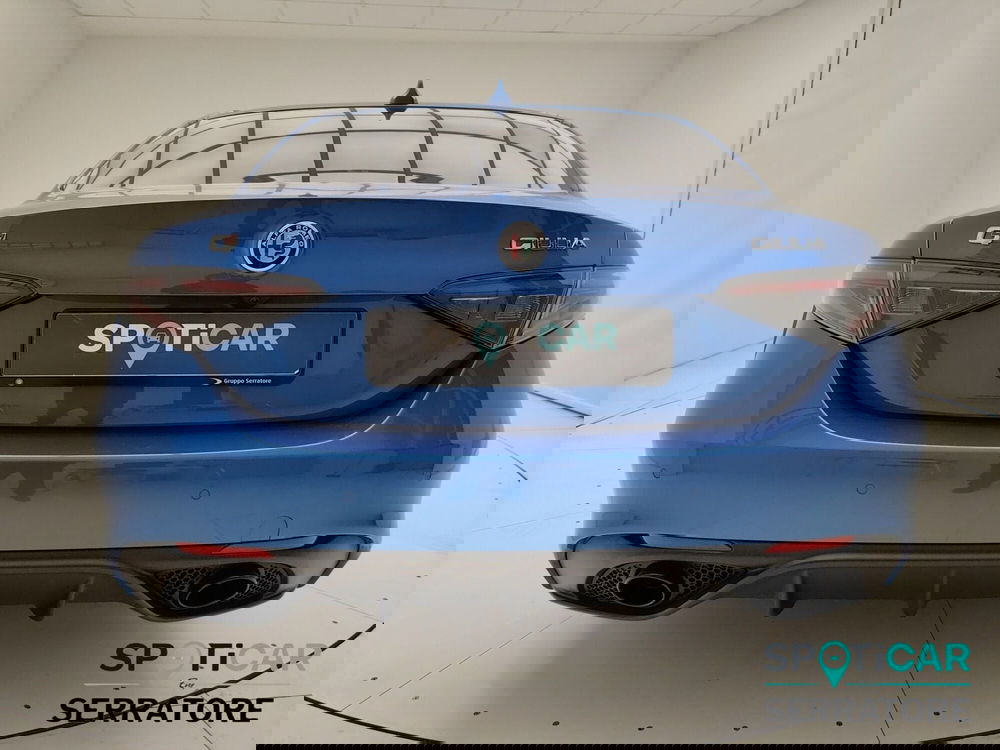 Alfa Romeo Giulia usata a Como (5)