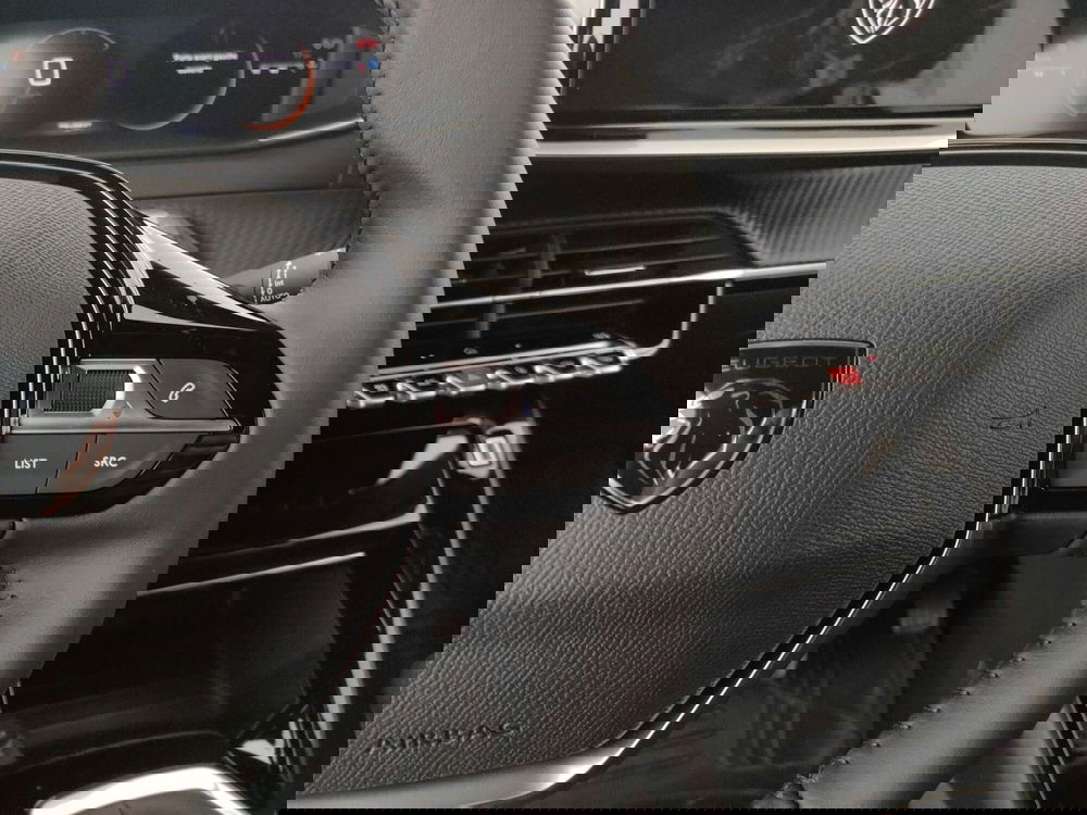 Peugeot 2008 nuova a Caserta (16)