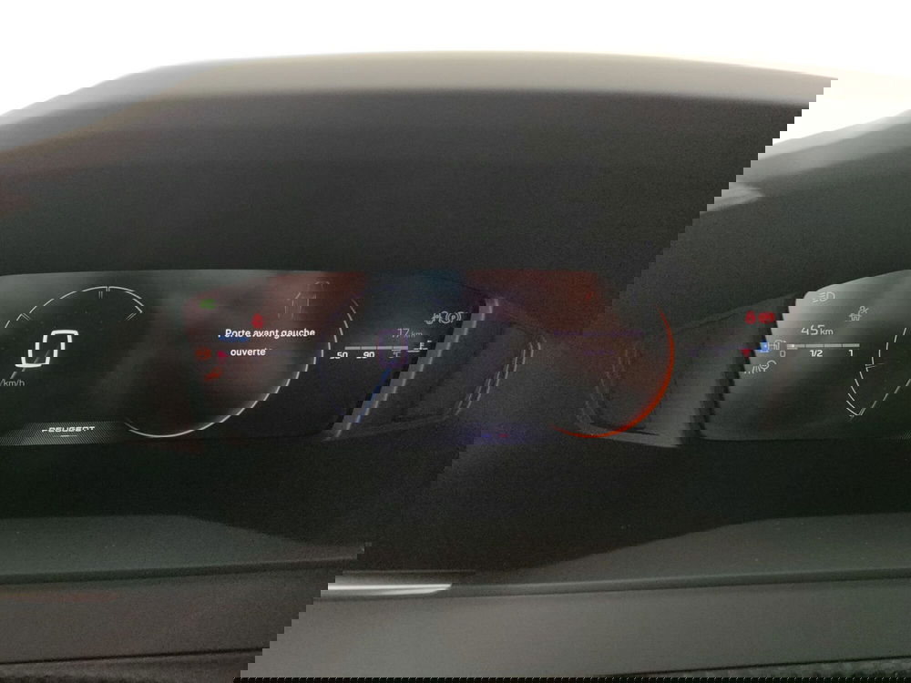 Peugeot 2008 nuova a Caserta (19)