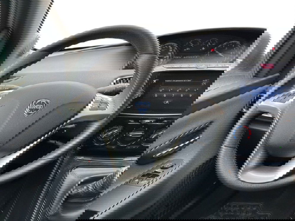 Lancia Ypsilon usata a Torino (11)