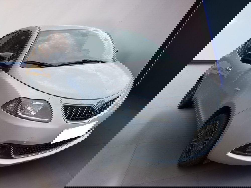 Lancia Ypsilon usata a Torino (3)