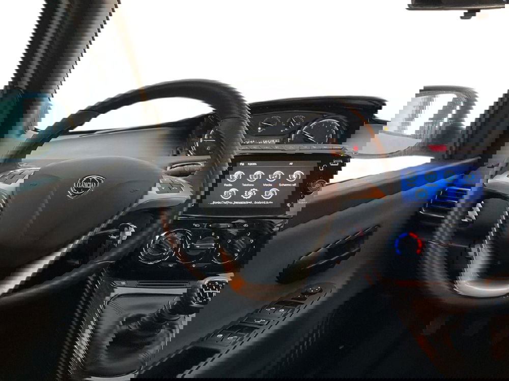 Lancia Ypsilon usata a Torino (11)