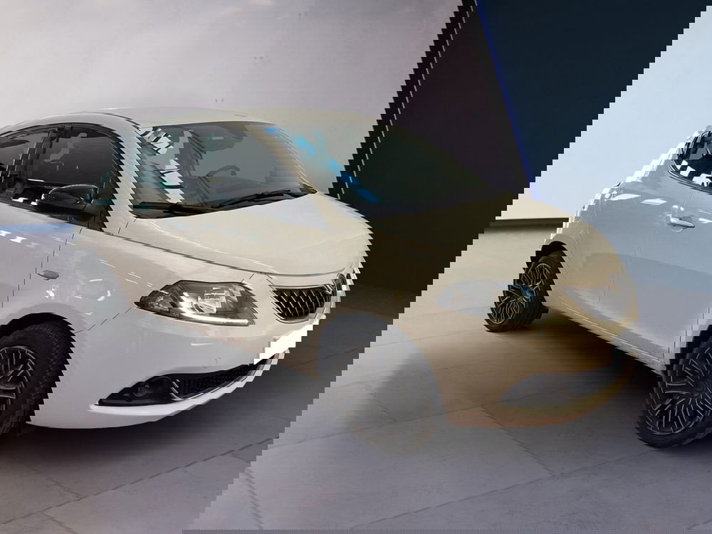 Lancia Ypsilon usata a Torino (3)