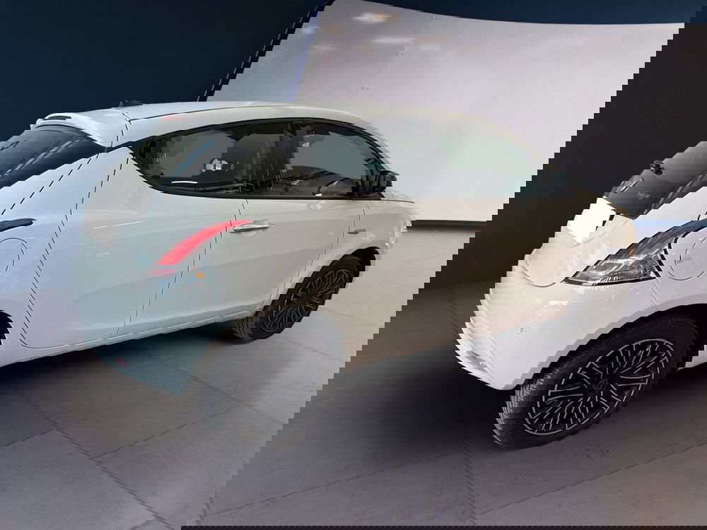 Lancia Ypsilon usata a Torino (4)