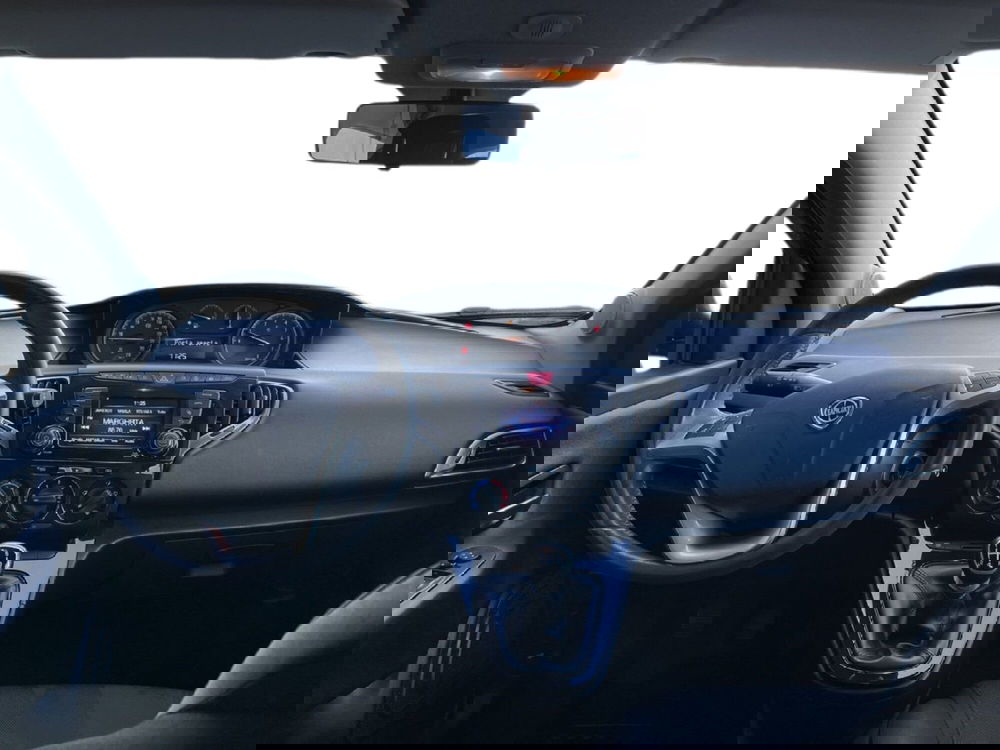 Lancia Ypsilon usata a Torino (10)