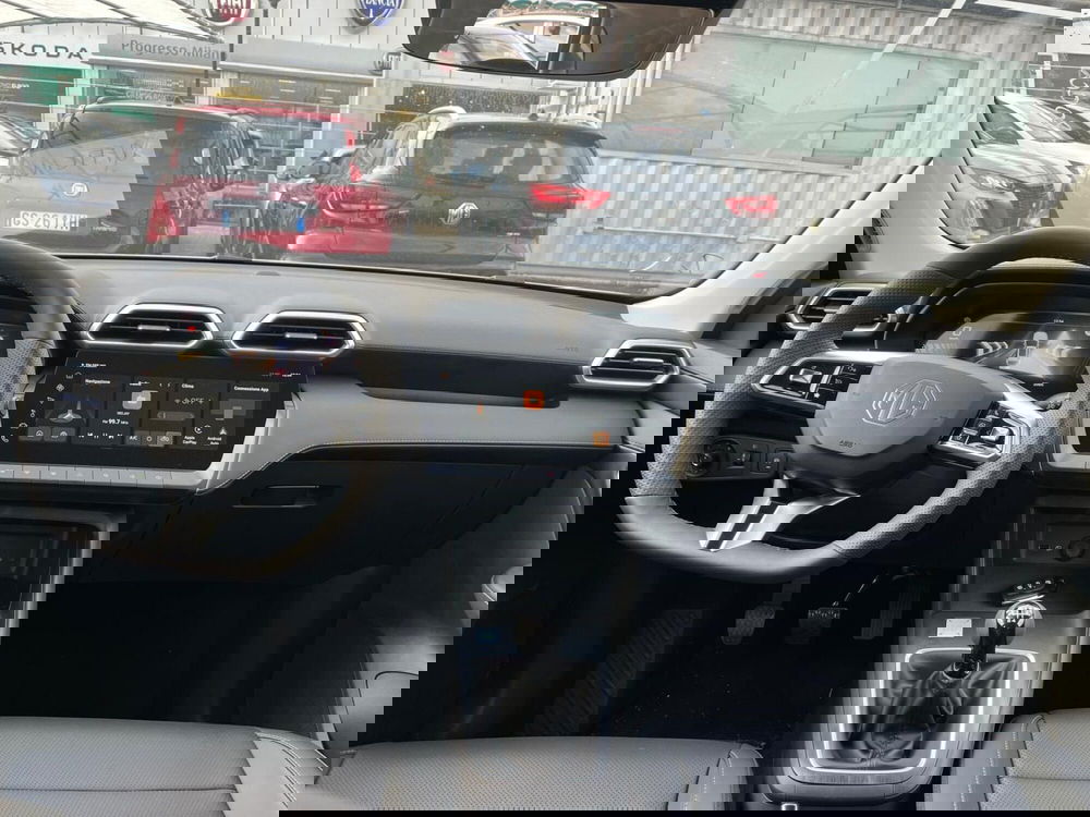 Mg ZS nuova a Milano (17)