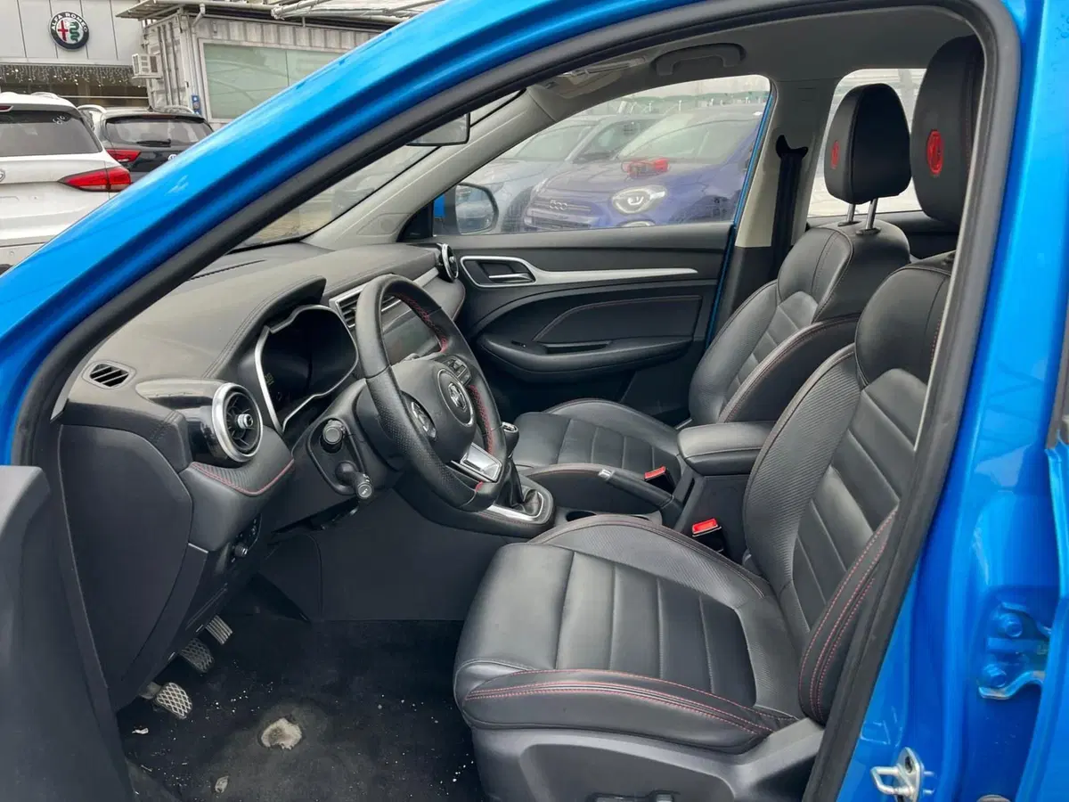 Mg ZS (2021-->) usata a Milano (13)