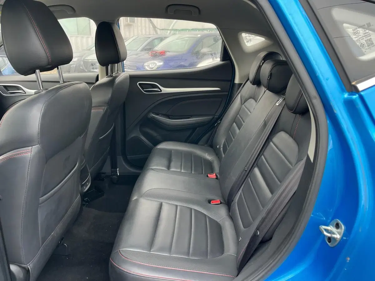 Mg ZS (2021-->) usata a Milano (17)