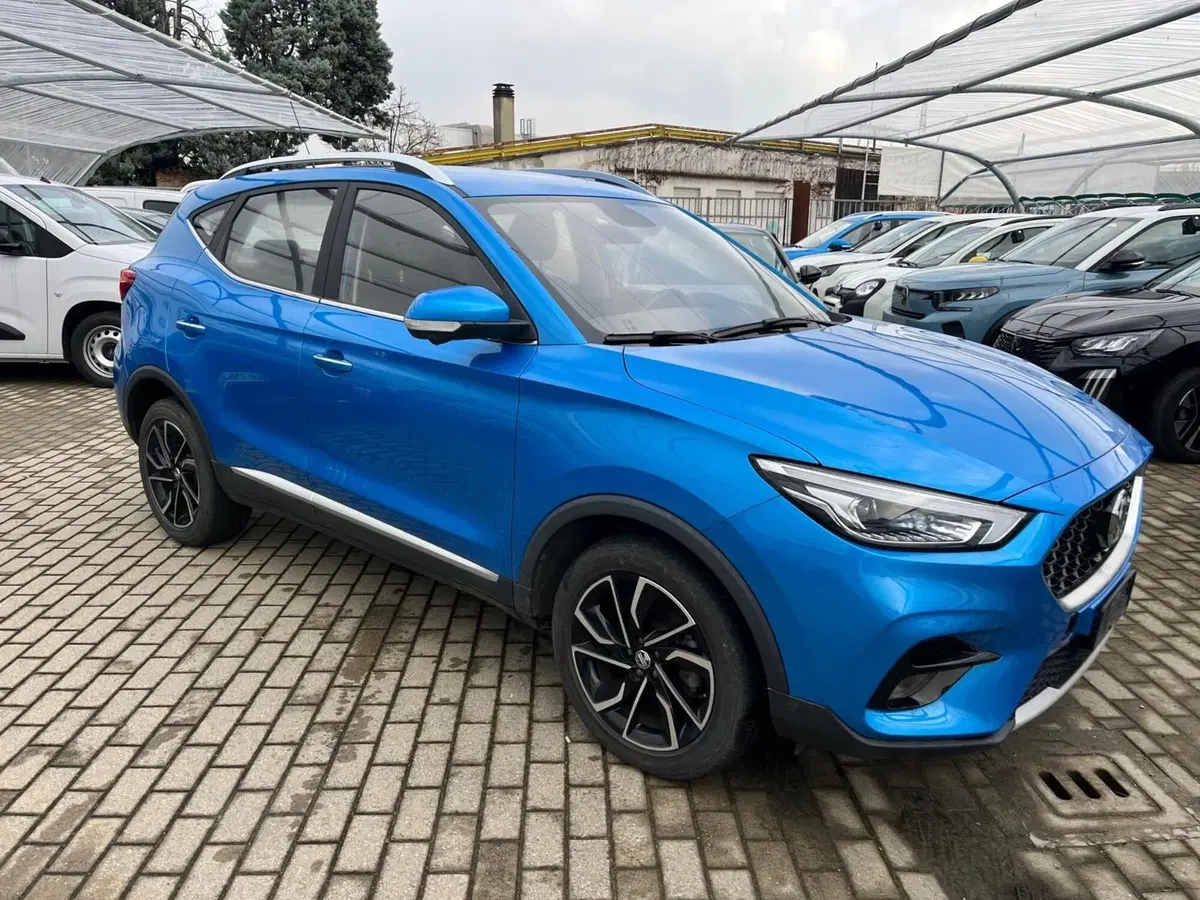 Mg ZS (2021-->) usata a Milano (3)