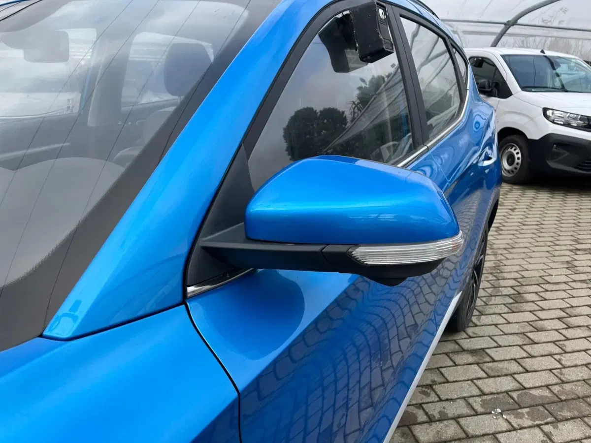 Mg ZS (2021-->) usata a Milano (4)
