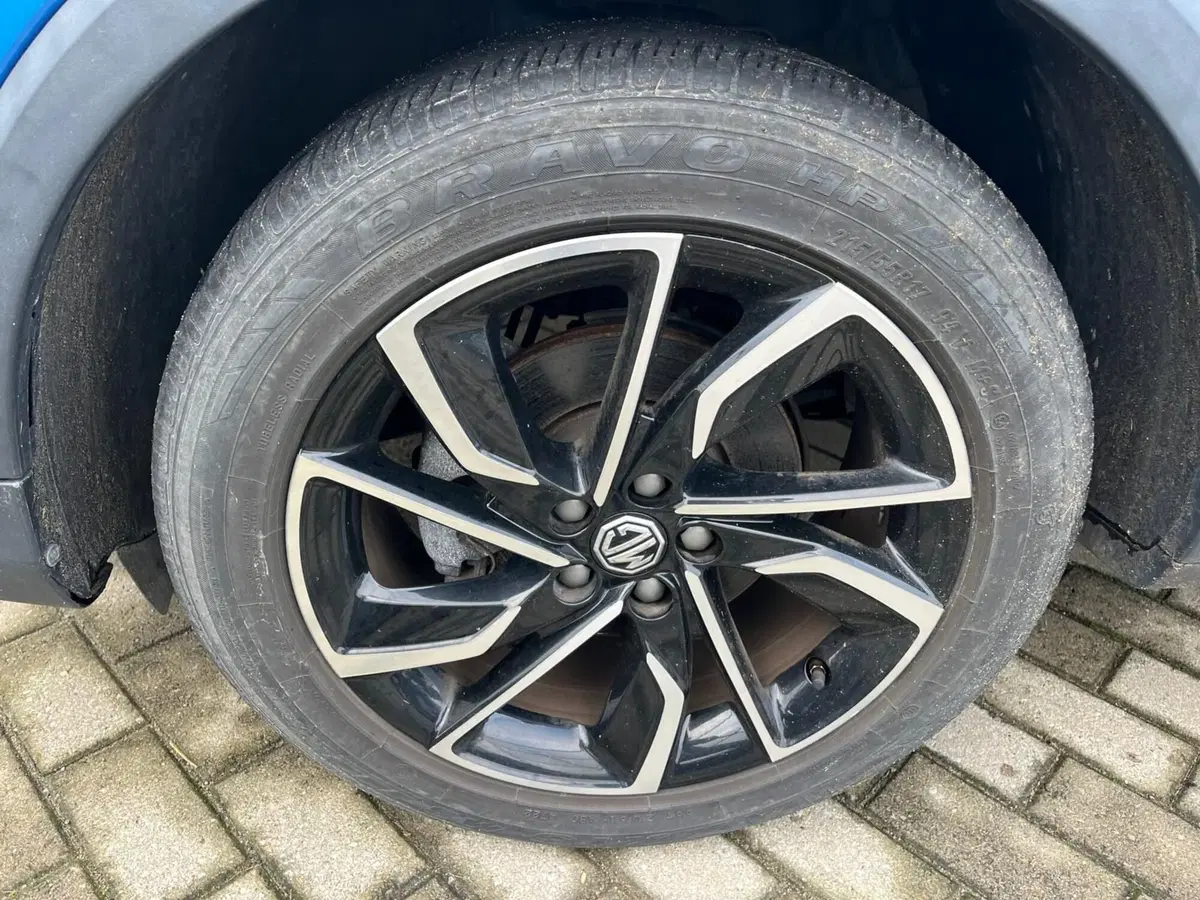 Mg ZS (2021-->) usata a Milano (7)
