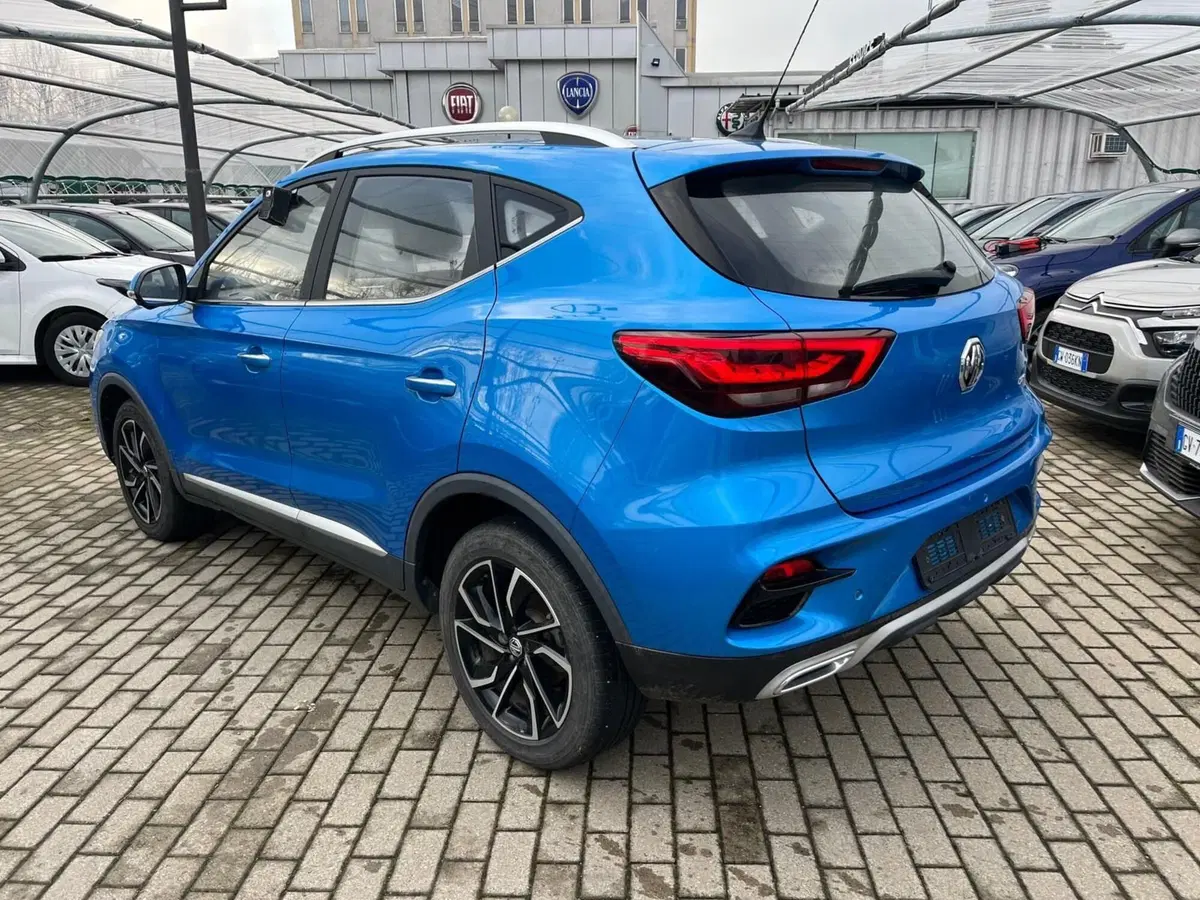 Mg ZS (2021-->) usata a Milano (8)