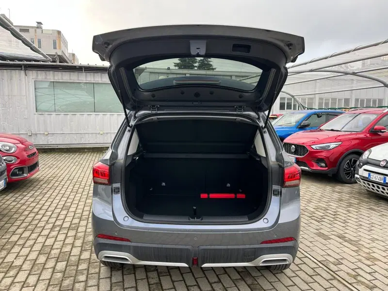 Mg ZS nuova a Milano (11)