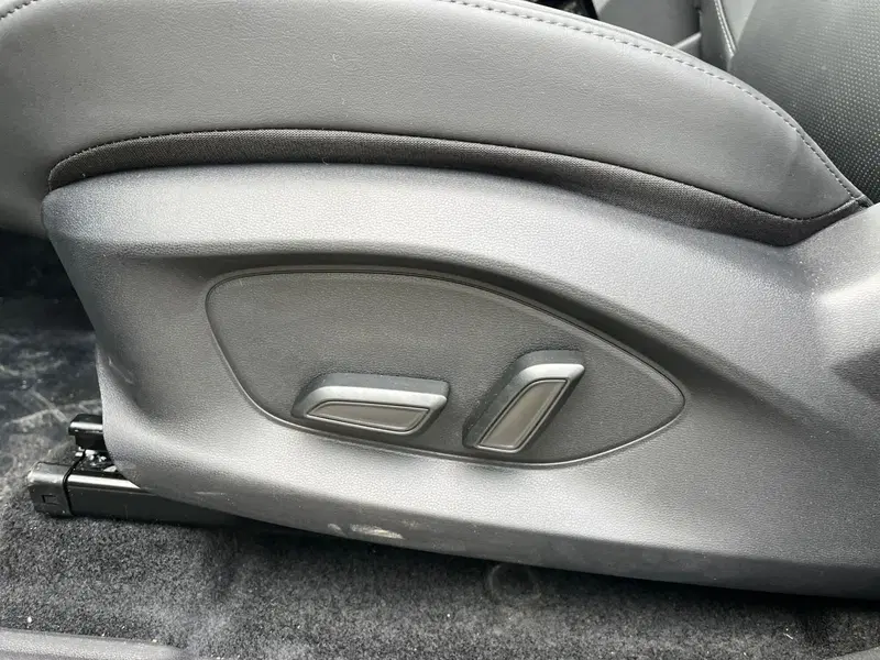 Mg ZS nuova a Milano (14)