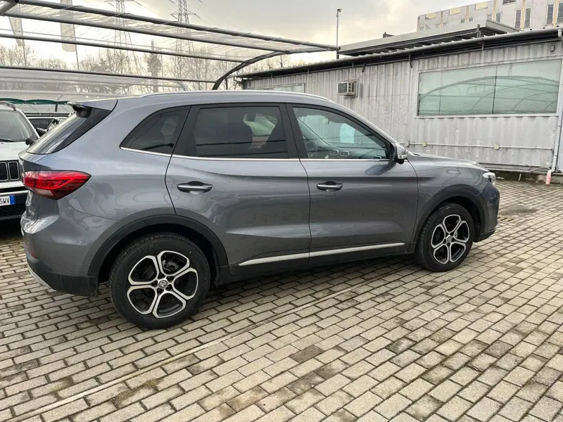 Mg ZS nuova a Milano (5)