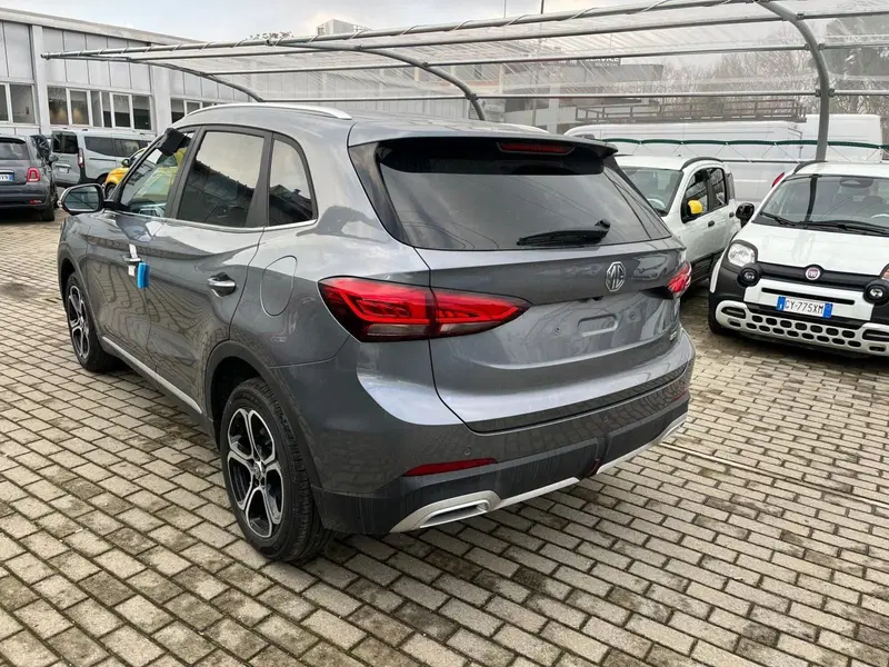 Mg ZS nuova a Milano (7)