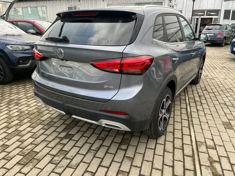 Mg ZS nuova a Milano (9)