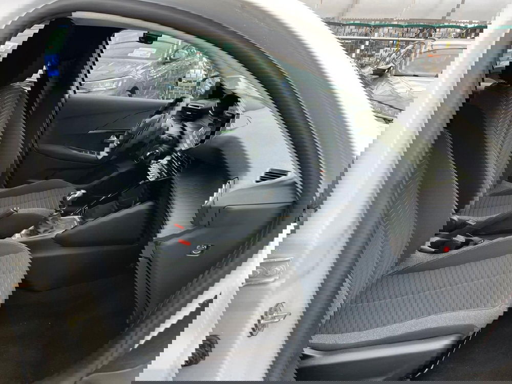 Peugeot 208 usata a Milano (14)