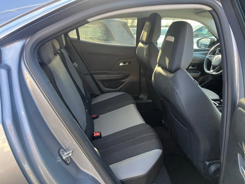 Opel Mokka usata a Milano (15)