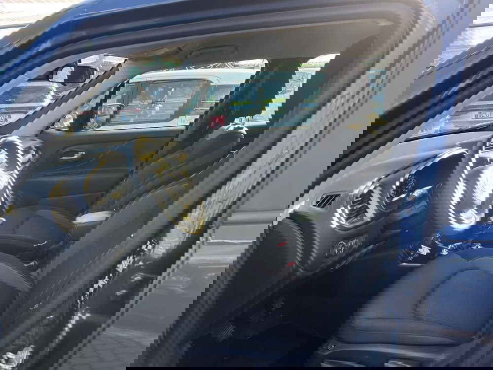 Jeep Renegade usata a Milano (13)