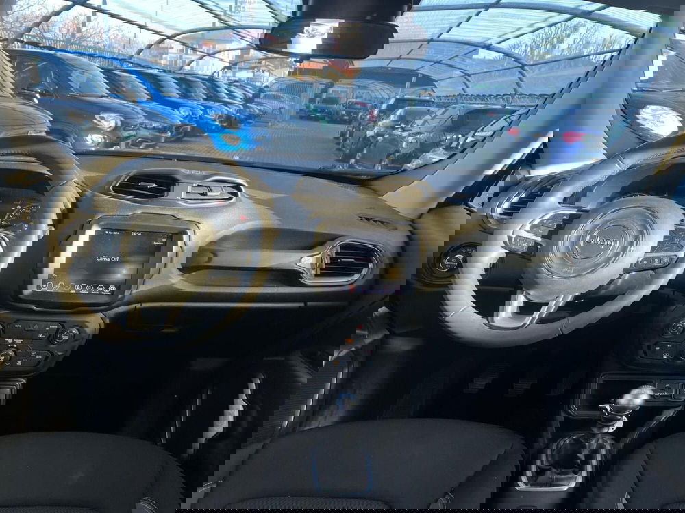 Jeep Renegade usata a Milano (17)