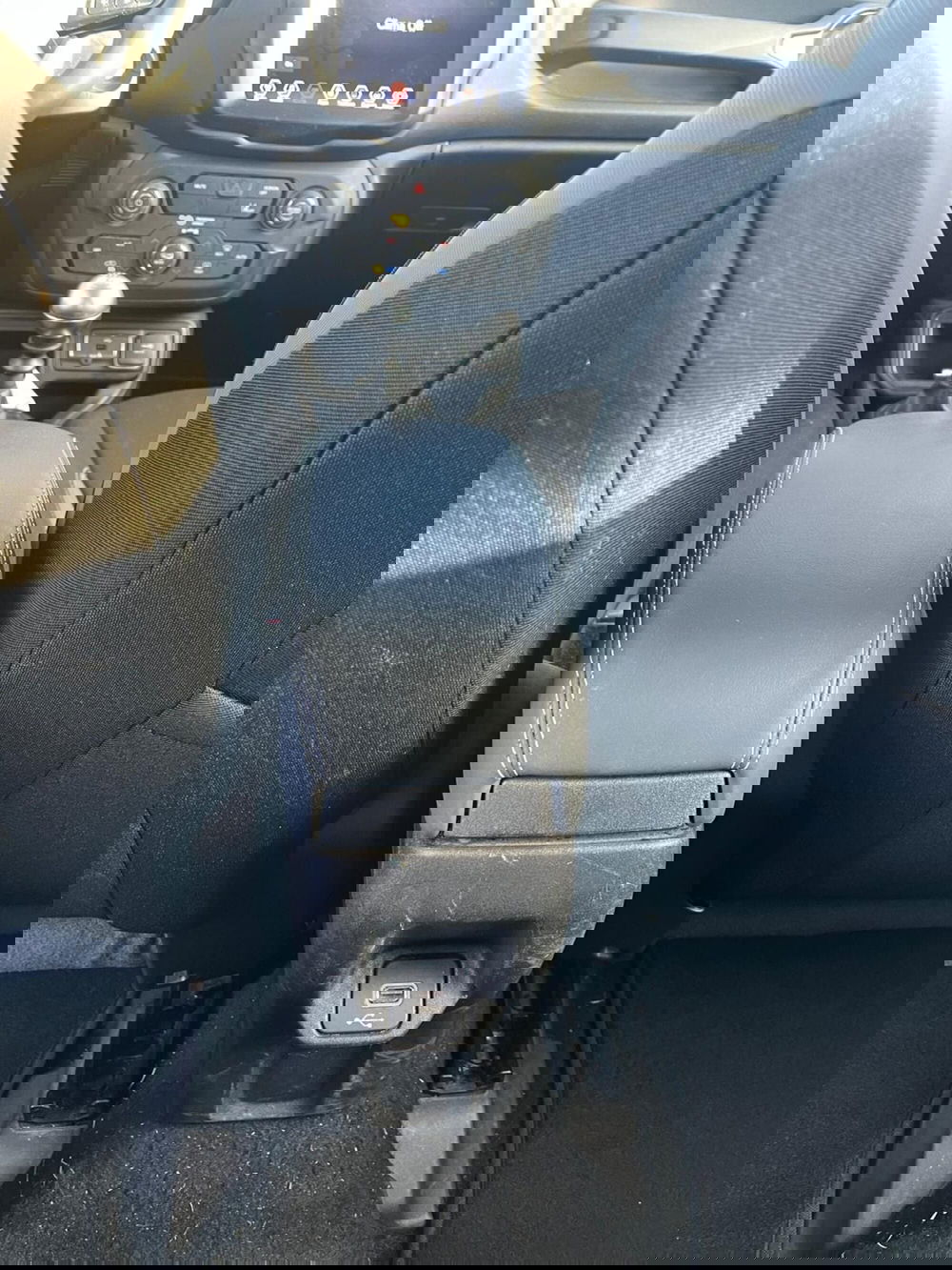 Jeep Renegade usata a Milano (20)