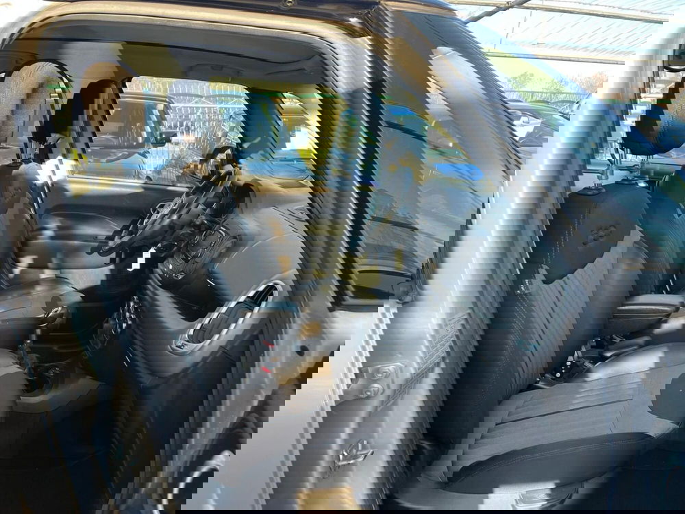 Fiat 500L Living usata a Milano (15)