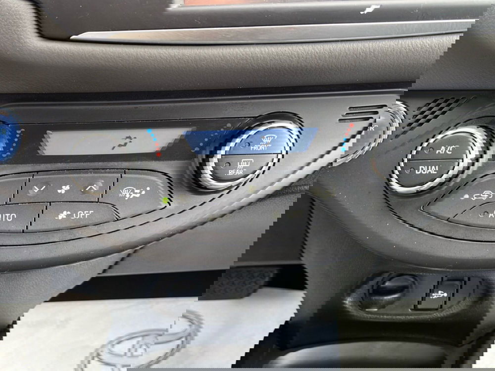 Toyota Yaris usata a Ragusa (15)