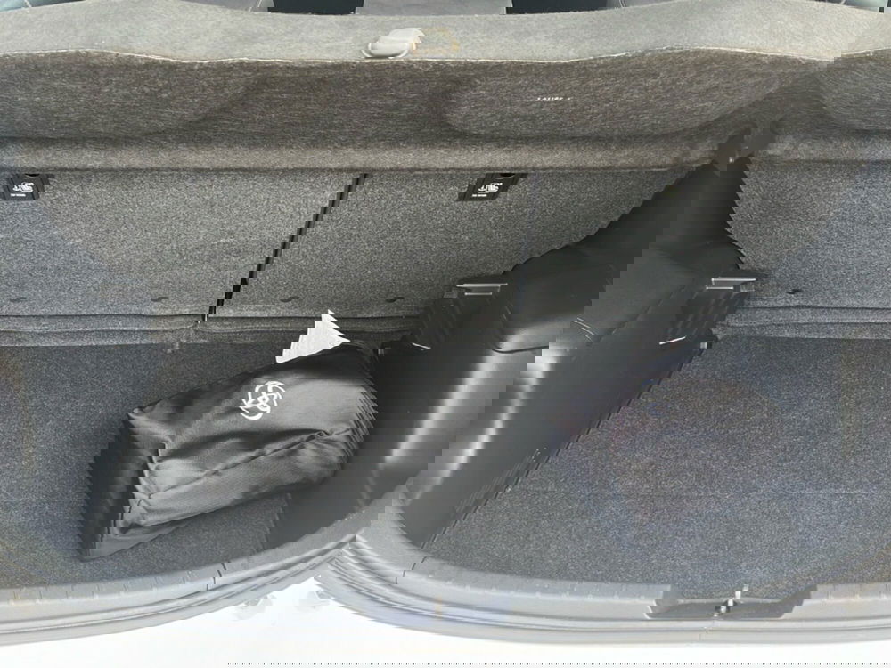 Toyota Yaris usata a Ragusa (7)