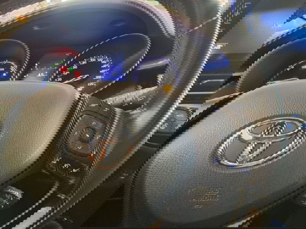 Toyota Toyota C-HR usata a Cagliari (16)