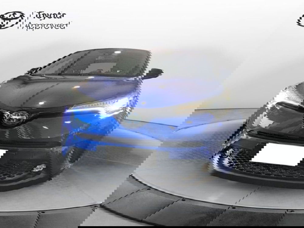 Toyota Toyota C-HR usata a Cagliari (5)