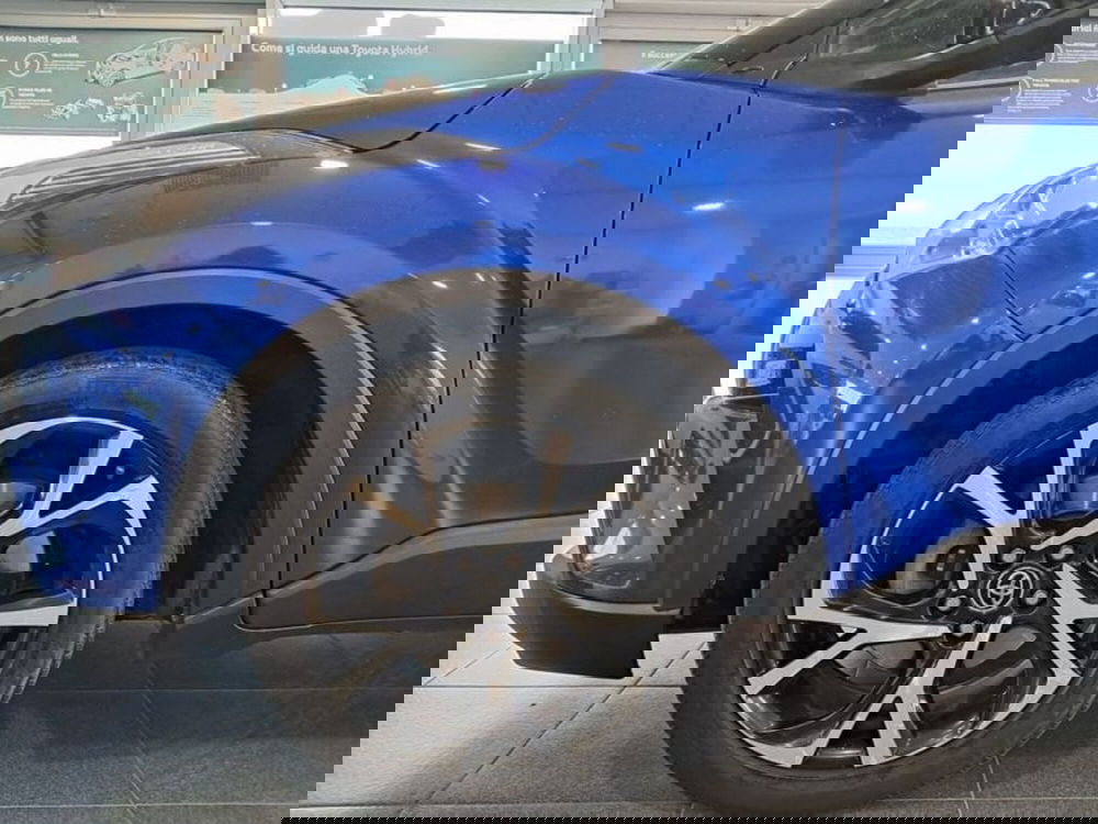 Toyota Toyota C-HR usata a Cagliari (6)